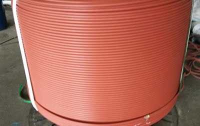 公路钢绞线 女大学生“偷拍室友白袜”，评论区看傻眼：难怪都说辅导员不好当